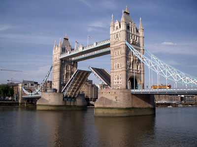 tower_bridge_up_400.jpg